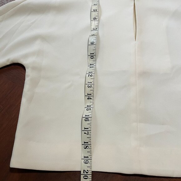 J Crew 365 Ivory Crepe Boxy Crop Tailored Top size 6 - Picture 6 of 9